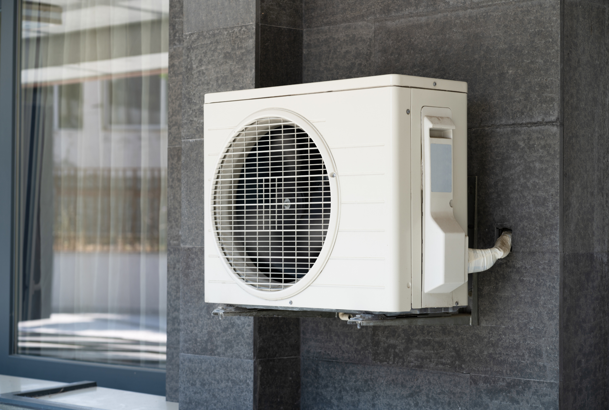 Maison à étage avec isolation des planchers et thermostat indépendant par niveau